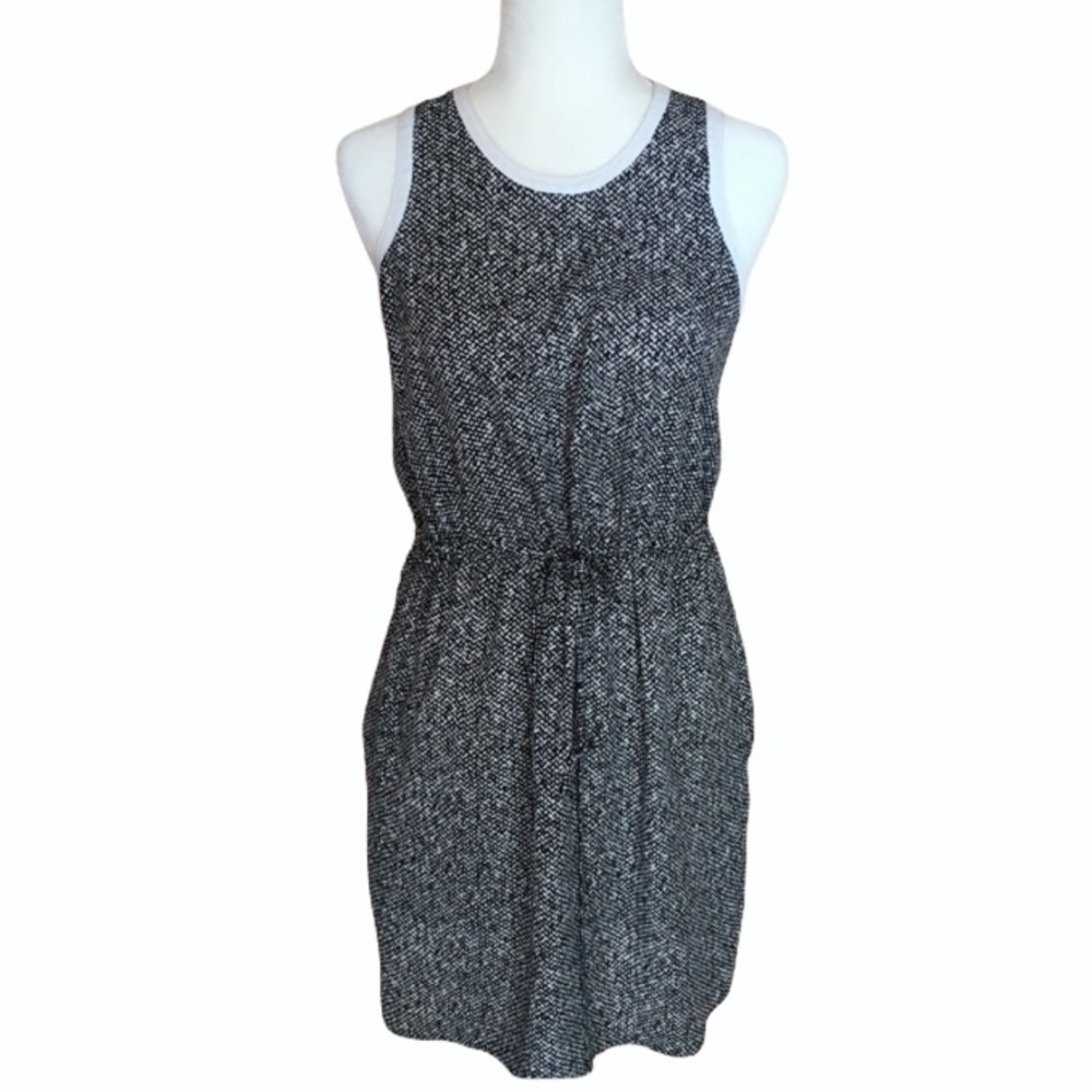⭐️✨3 for$20 ✨⭐️ Collective concepts dress size Small